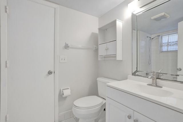 1920 SABAL PALM Drive 203, Davie, FL 33324