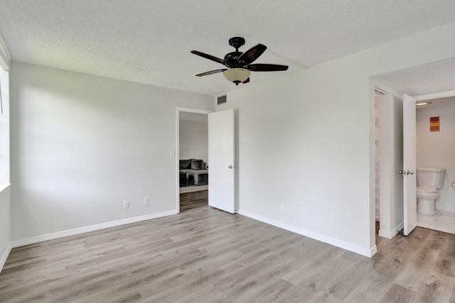 1920 SABAL PALM Drive 203, Davie, FL 33324