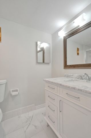 1920 SABAL PALM Drive 203, Davie, FL 33324
