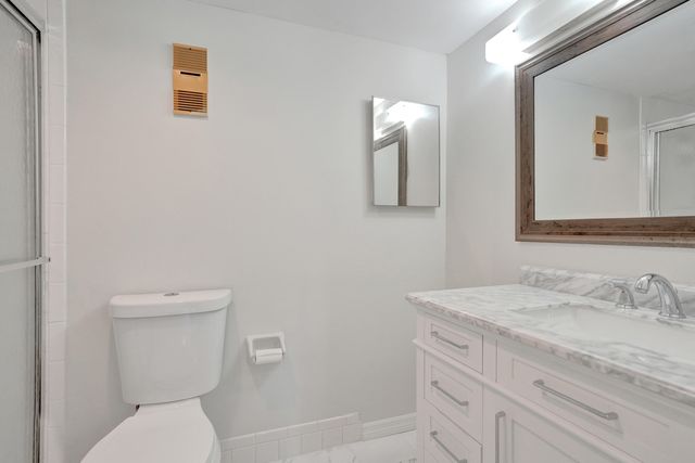 1920 SABAL PALM Drive 203, Davie, FL 33324