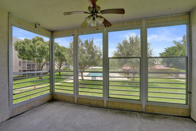 1920 SABAL PALM Drive 203, Davie, FL 33324