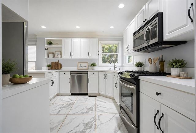 2102 Kendall Close NW, Acworth, GA 30102