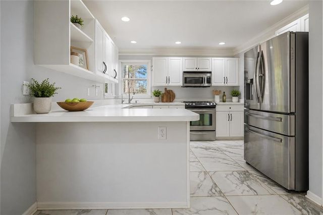 2102 Kendall Close NW, Acworth, GA 30102