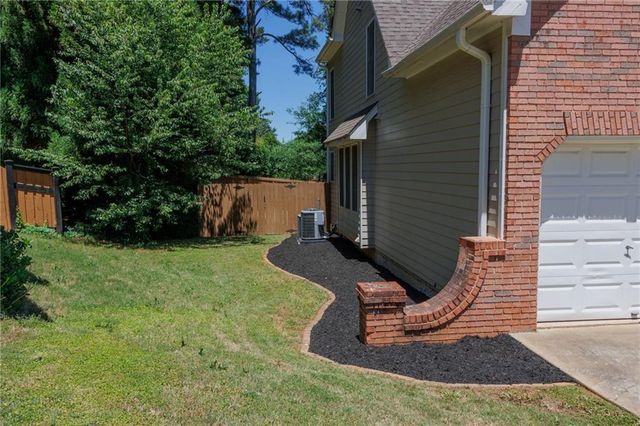 2102 Kendall Close NW, Acworth, GA 30102