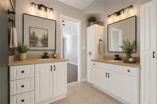 2102 Kendall Close NW, Acworth, GA 30102