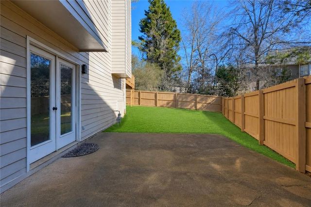 2102 Kendall Close NW, Acworth, GA 30102