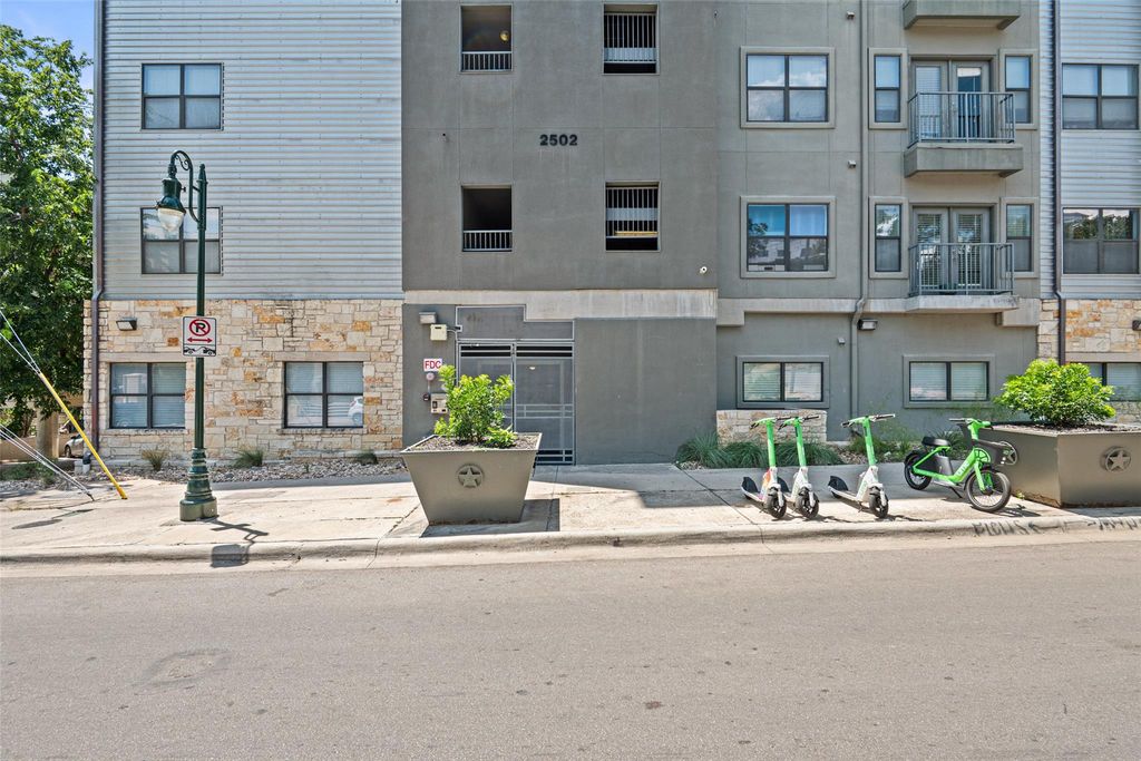 2502 Leon ST 417, Austin, TX 78705