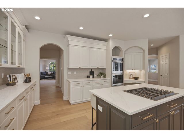 3390 QUAIL RIDGE Ct, West Linn, OR 97068