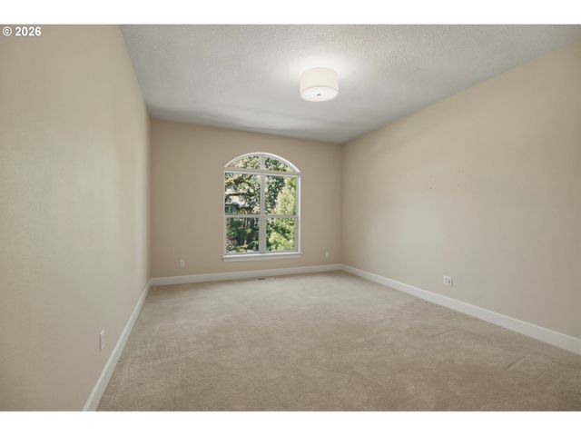 3390 QUAIL RIDGE Ct, West Linn, OR 97068