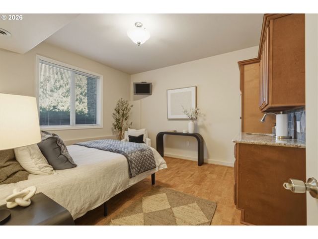 3390 QUAIL RIDGE Ct, West Linn, OR 97068