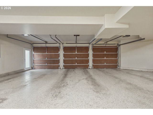 3390 QUAIL RIDGE Ct, West Linn, OR 97068