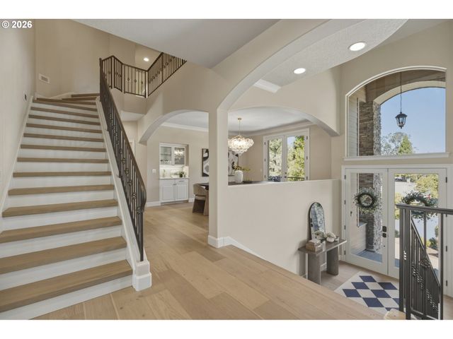 3390 QUAIL RIDGE Ct, West Linn, OR 97068
