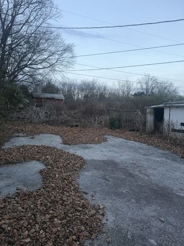 1210 Old State Highway 109N, Gallatin, TN 37066