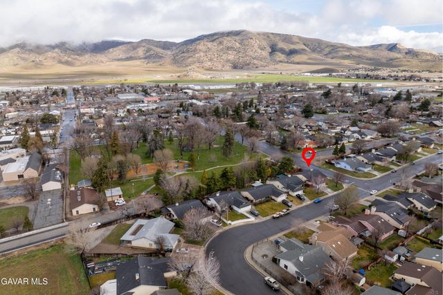 363 Pepper Drive, Tehachapi, CA 93561