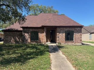 6918 Marisol Drive, Houston, TX 77083