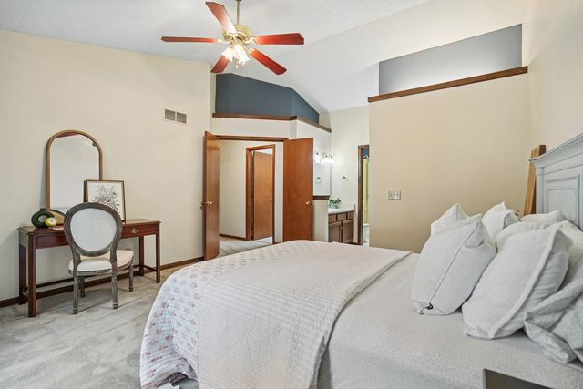 4806 Taylor Street, Davenport, IA 52806