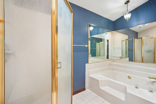 4806 Taylor Street, Davenport, IA 52806