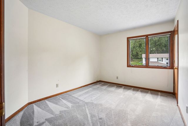 4806 Taylor Street, Davenport, IA 52806