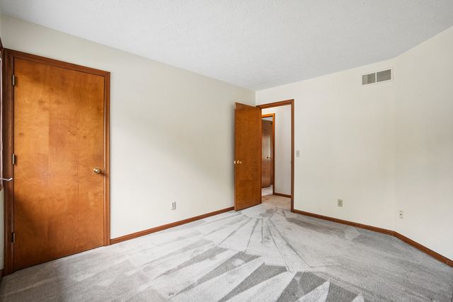 4806 Taylor Street, Davenport, IA 52806