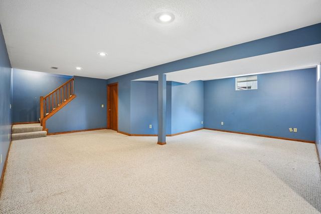 4806 Taylor Street, Davenport, IA 52806