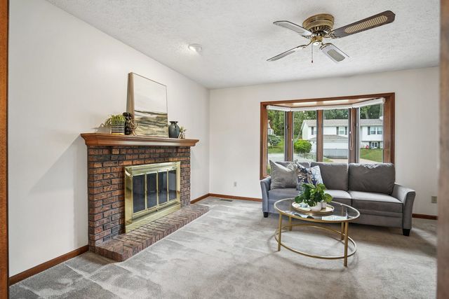 4806 Taylor Street, Davenport, IA 52806