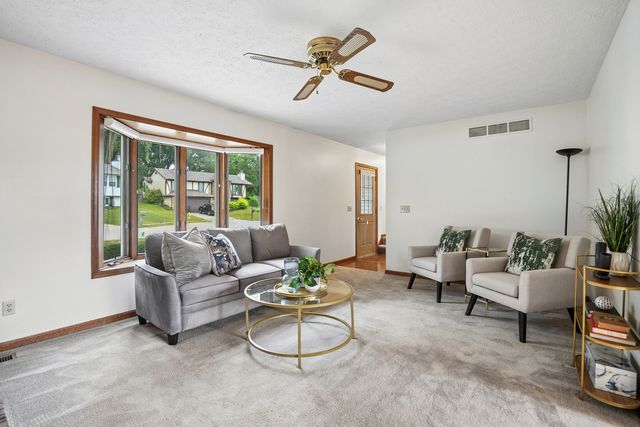4806 Taylor Street, Davenport, IA 52806