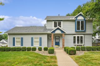 4806 Taylor Street, Davenport, IA 52806