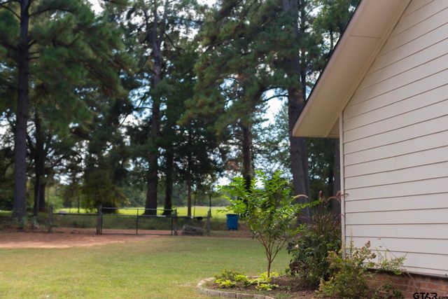 323 County Road 1519, Jacksonville, TX 75766