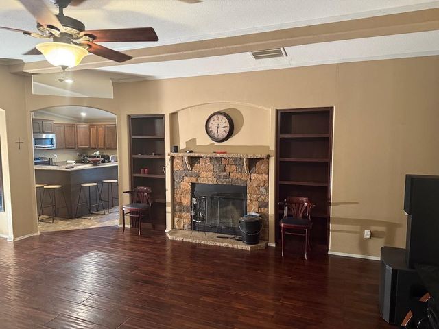 220 W 22nd St, Harper, KS 67058