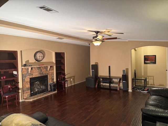 220 W 22nd St, Harper, KS 67058