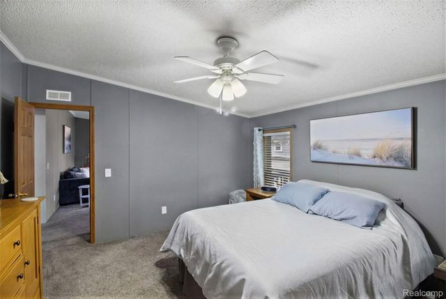 2351 Hiddenview Drive, Berlin Charter Township, MI 48166