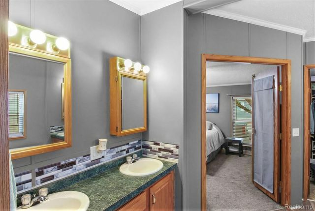 2351 Hiddenview Drive, Berlin Charter Township, MI 48166