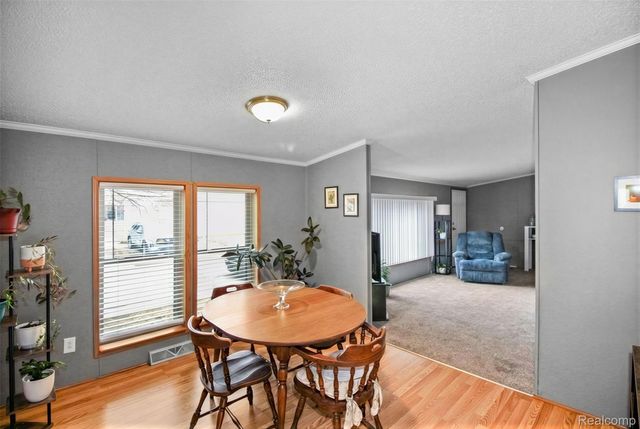 2351 Hiddenview Drive, Berlin Charter Township, MI 48166