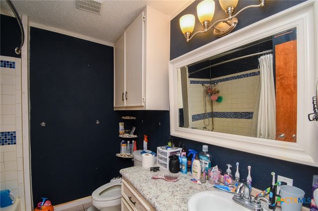 206 Gettysburg Drive, Victoria, TX 77904