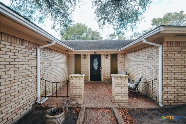206 Gettysburg Drive, Victoria, TX 77904