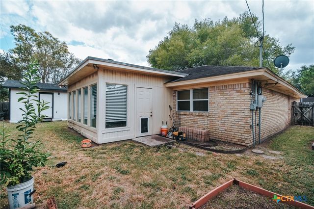 206 Gettysburg Drive, Victoria, TX 77904