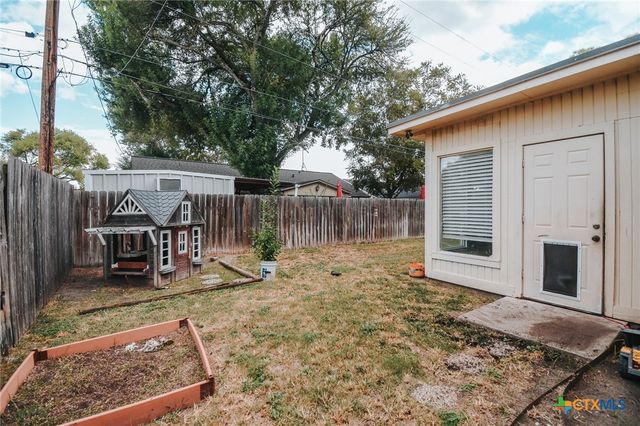 206 Gettysburg Drive, Victoria, TX 77904