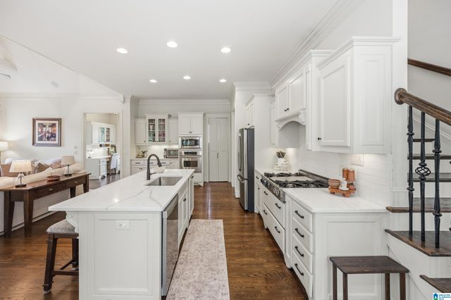 1408 SUTHERLAND PLACE, Hoover, AL 35242