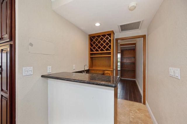 2010 Nicklaus Cir, Roseville, CA 95678