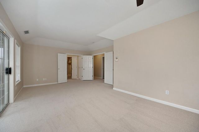 2010 Nicklaus Cir, Roseville, CA 95678