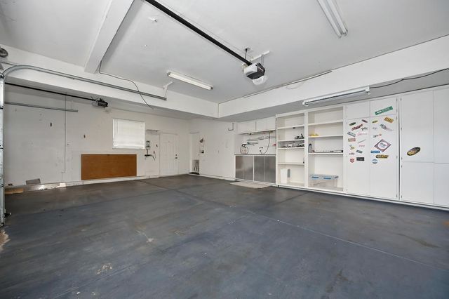 2010 Nicklaus Cir, Roseville, CA 95678