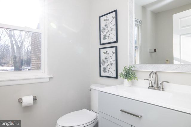 209 W EDGEWATER WAY, Newark, DE 19702