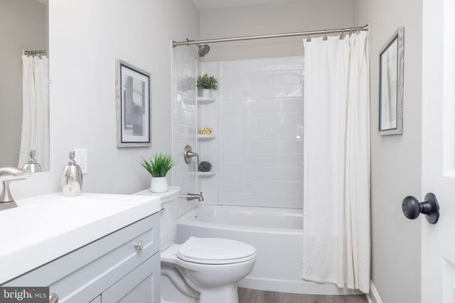 209 W EDGEWATER WAY, Newark, DE 19702