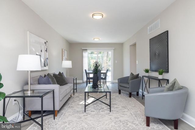 209 W EDGEWATER WAY, Newark, DE 19702