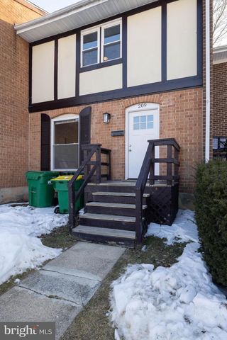 209 W EDGEWATER WAY, Newark, DE 19702