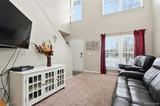 3800 Snowden Lane, Howell, MI 48843