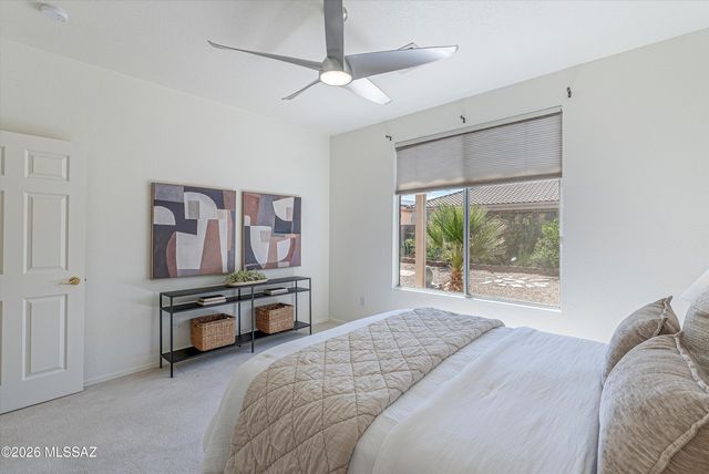 7541 W Wandering Coyote Drive, Tucson, AZ 85743