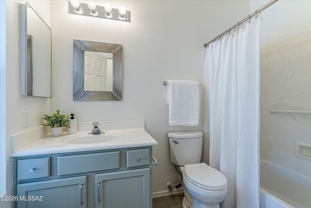7541 W Wandering Coyote Drive, Tucson, AZ 85743
