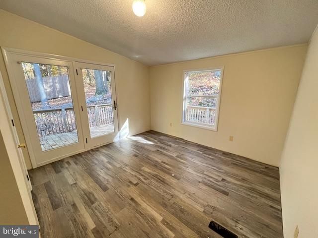 385 TWIN COUNTY RD, Morgantown, PA 19543