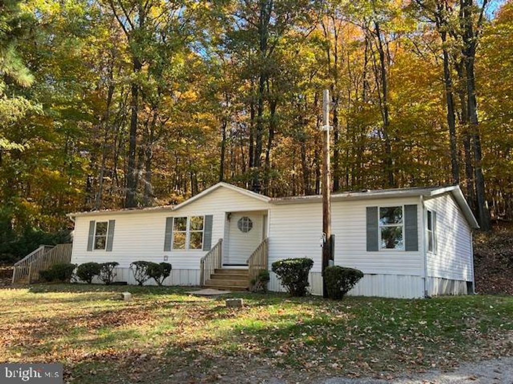 385 TWIN COUNTY RD, Morgantown, PA 19543